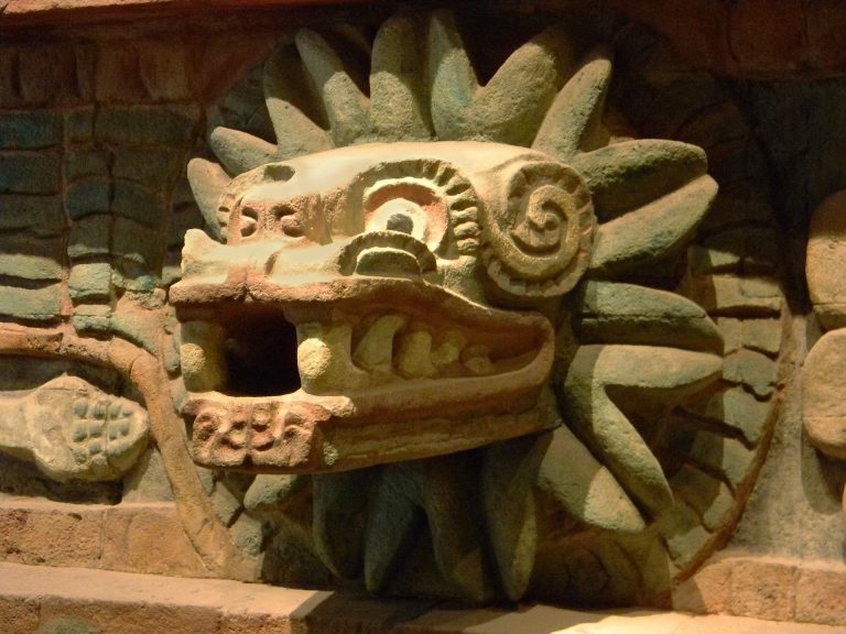 ESTUDIO DE LA OBRA TITULADA “QUETZALCÓATL”